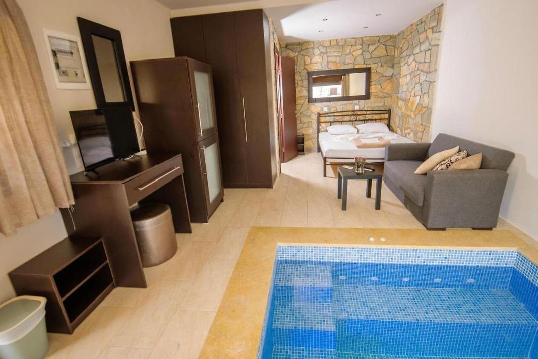 Stone Suites Пефкохори Экстерьер фото